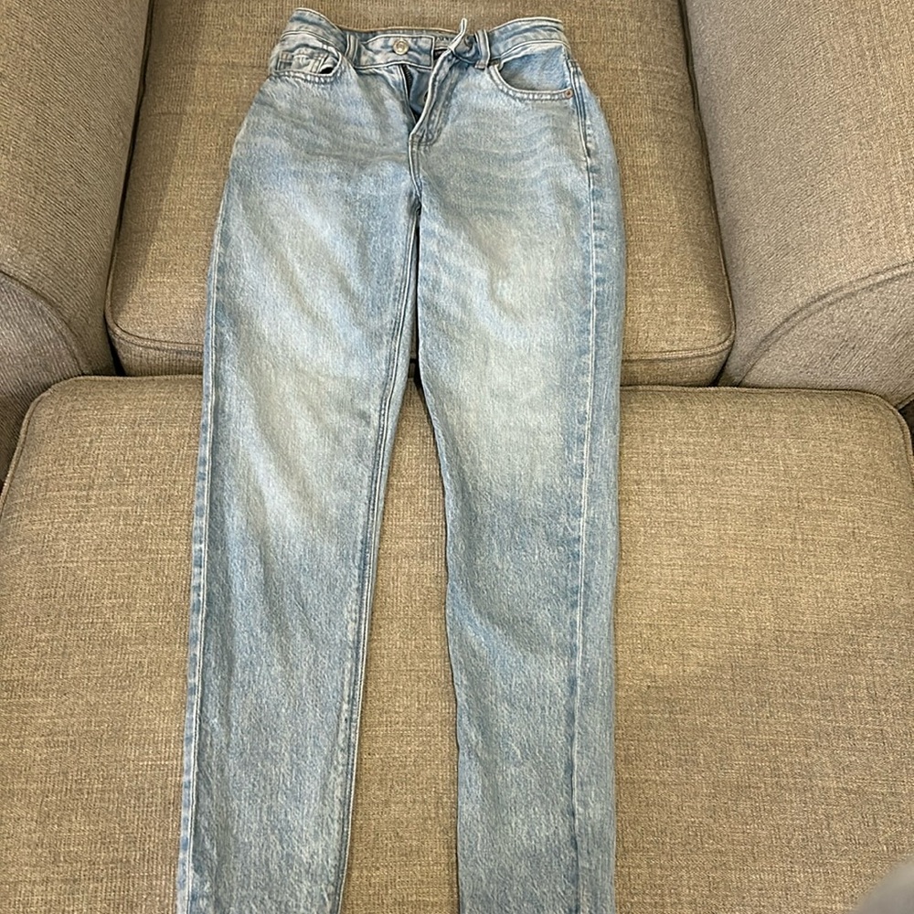 American eagle blue jeans size 000